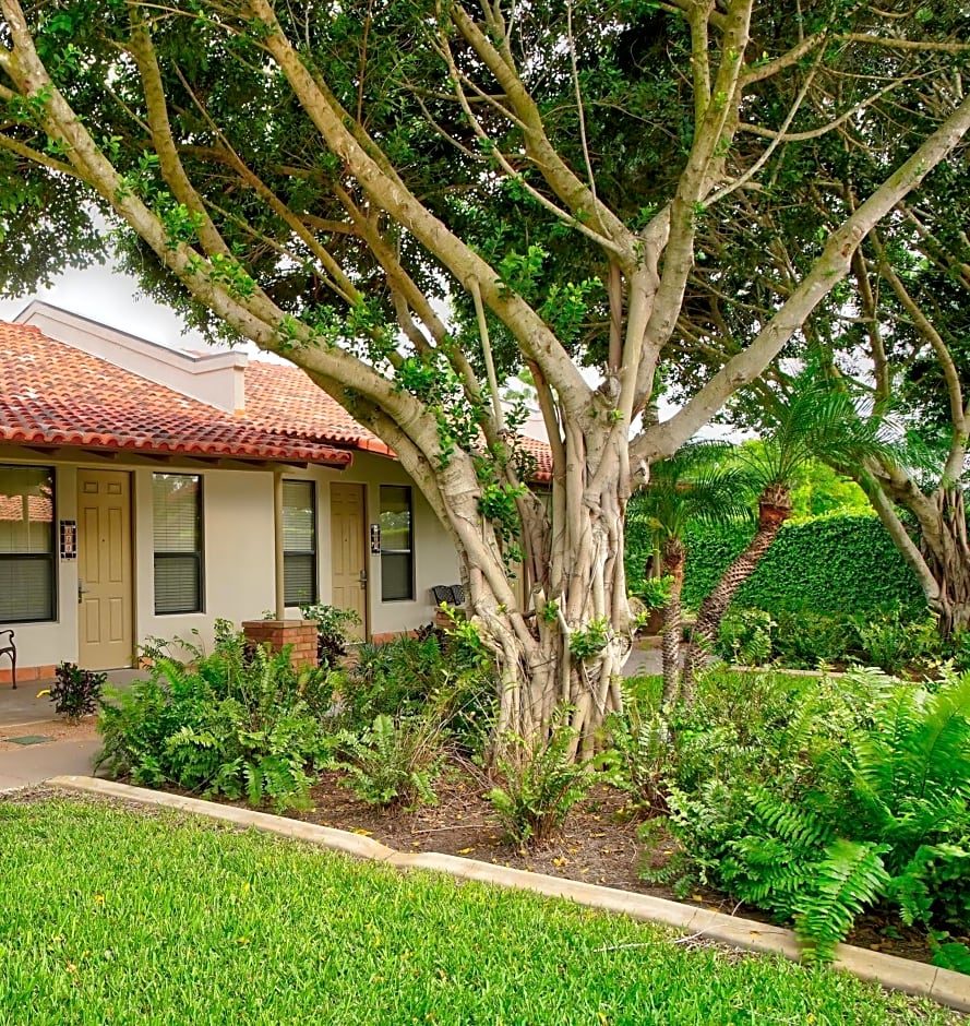 The Bungalows on Shary