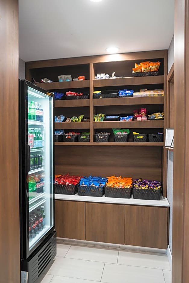 Holiday Inn Express & Suites - Lake Forest, an IHG Hotel