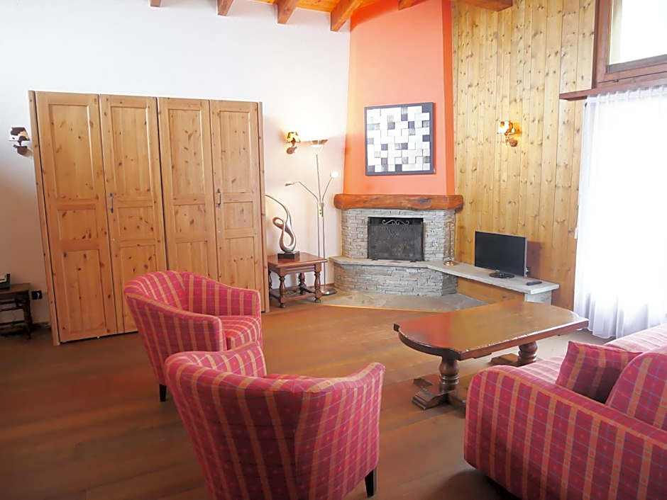 Between Boutique Hotel