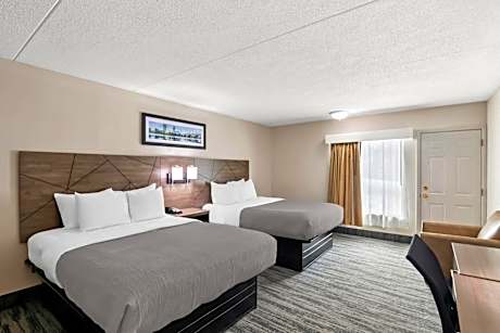Queen Room with Two Queen Beds-Non Smoking