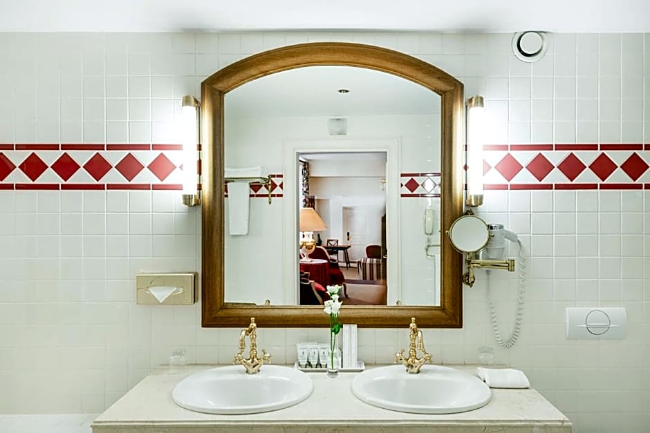 Relais & Châteaux Stikliai Hotel