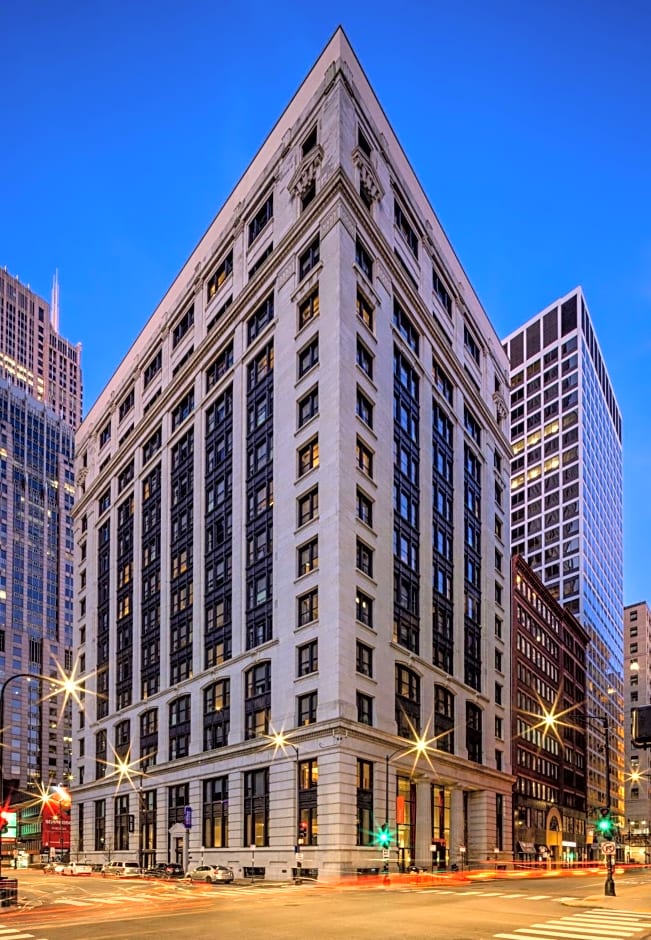 Canopy by Hilton Chicago Central Loop