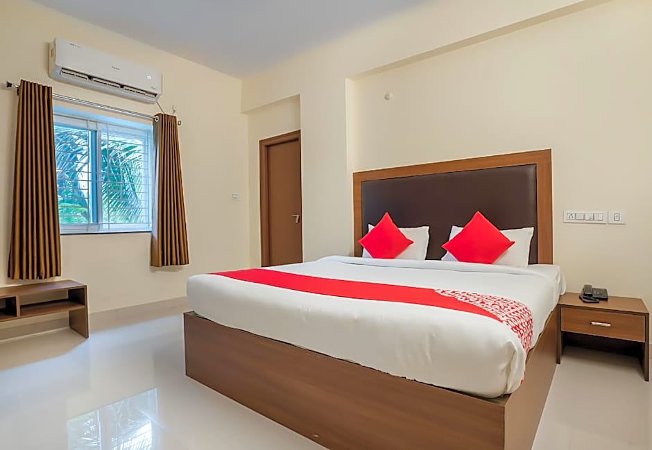 Super Hotel O Gokul Grand Near SR Nagar Police Station