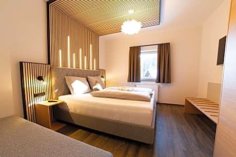 Three-Bedroom Apartment with Bath