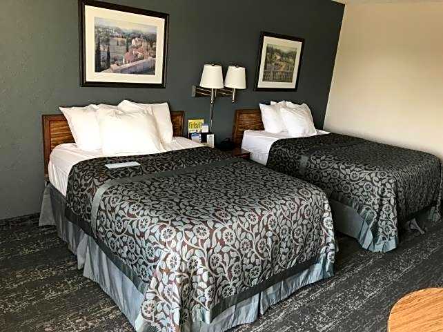 Days Inn by Wyndham Kirksville