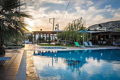 Dimitris Villa Hotel