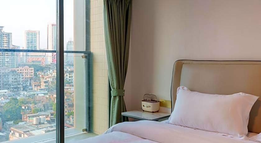 Sunny Apartment Of Grand Continental