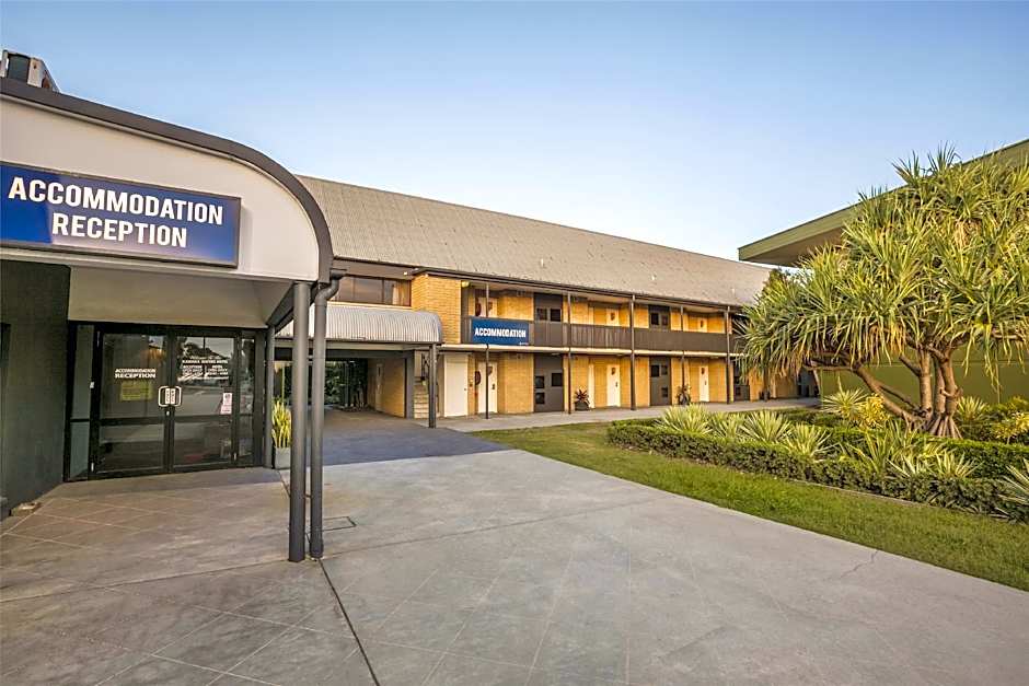 Nightcap at Kawana Waters Hotel