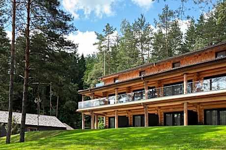 Esperanza Lake Resort