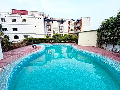 Shelton Blu Resort