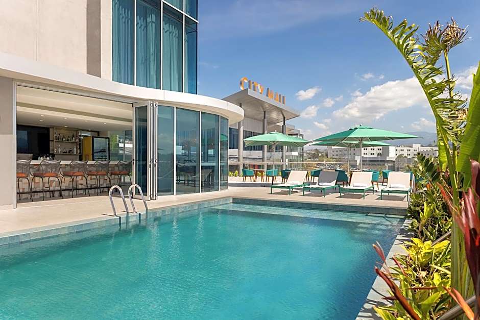 Hilton Garden Inn San Jose Airport City Mall