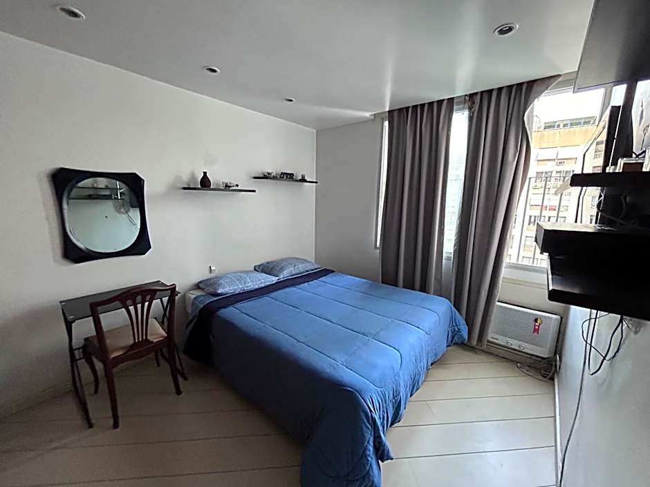 Refúgio praiano: Apto reformado a 100m da praia