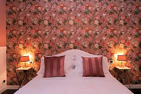 Queen Room with Garden View