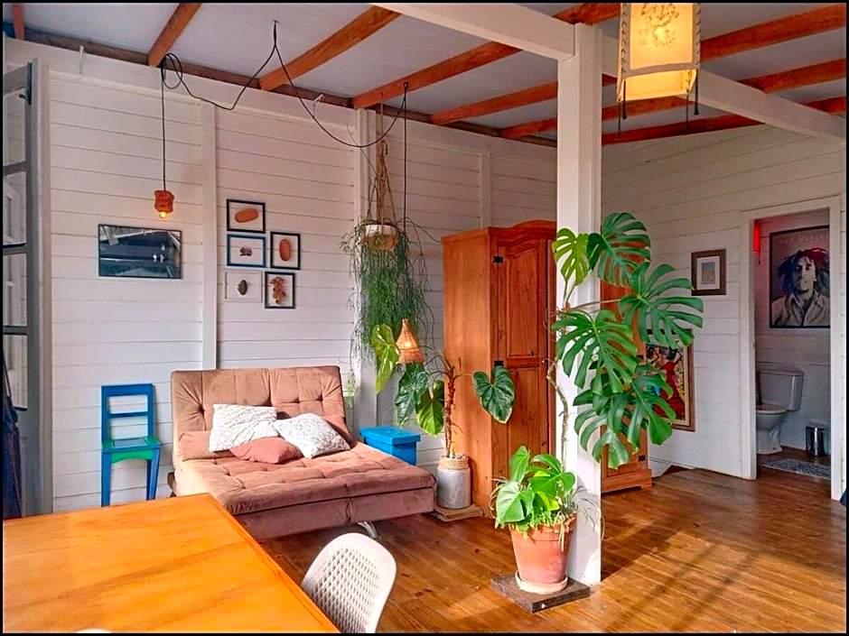 Cabana com vista mar, nascer do sol e lua cheia