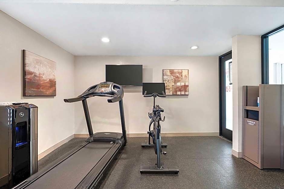 Best Western Plus Newport Mesa Inn