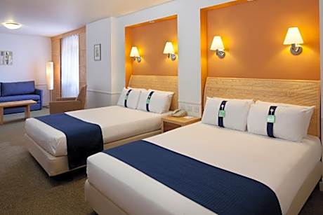 One-Bedroom Double Suite - Non-Smoking