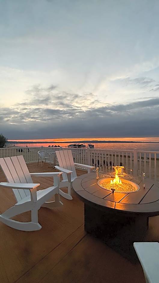 The Beach Haus - Traverse City