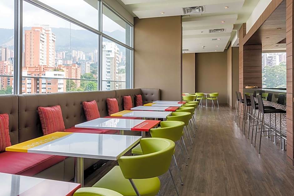 Hampton Inn By Hilton Medellin, Colombia