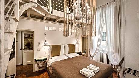 Cadelli Luxury Suite & Apartments