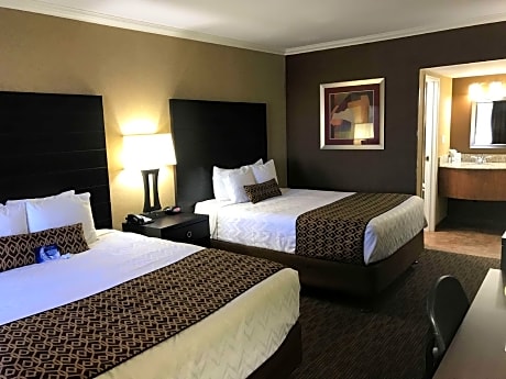 2 Queen Beds