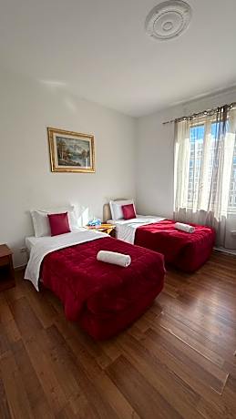 Standard Twin Room with Shared Bathroom