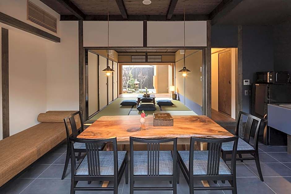 Yoitsubaki Machiya House