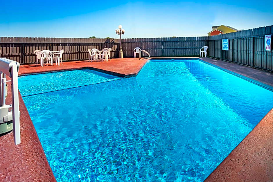 Days Inn by Wyndham Waco