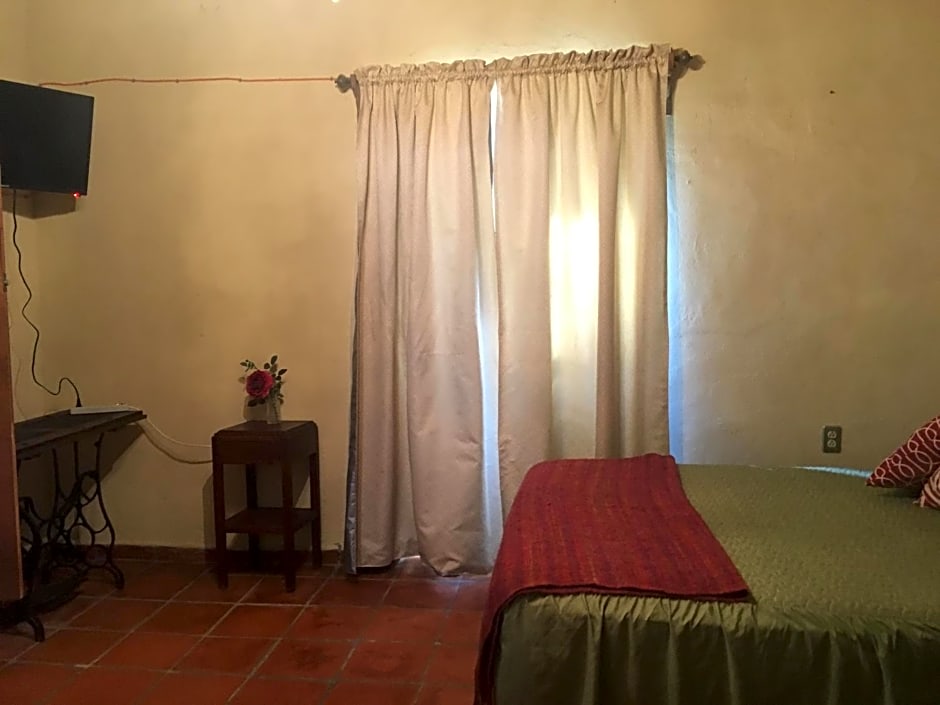 Hostal Doña Carlota Hotel