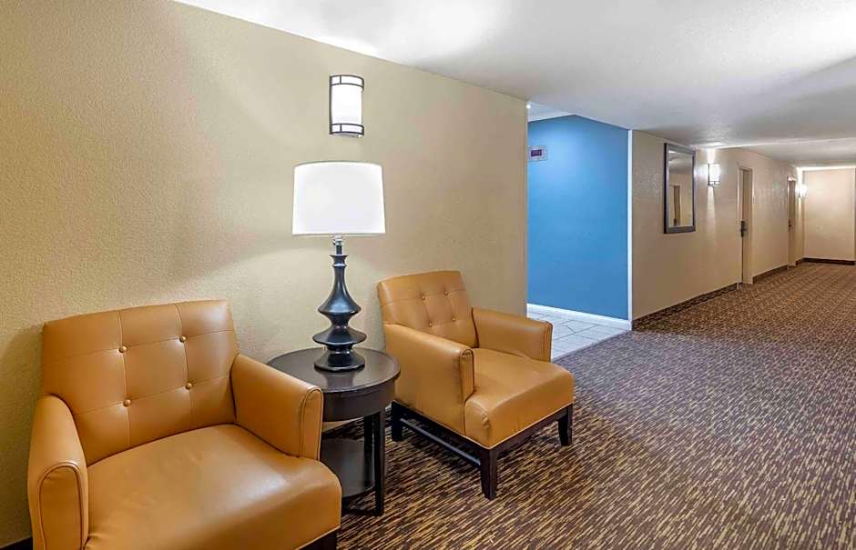 Extended Stay America Select Suites - Chicago - Westmont - Oak Brook