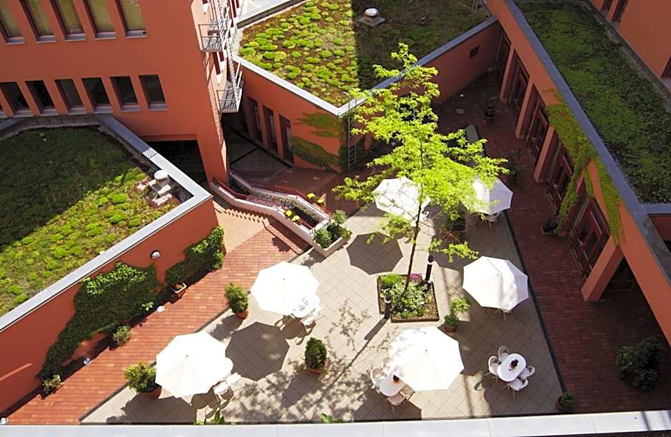 Tryp By Wyndham Halle