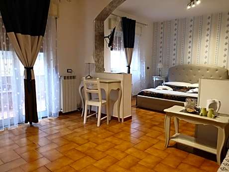 Triple Room with Private Bathroom
