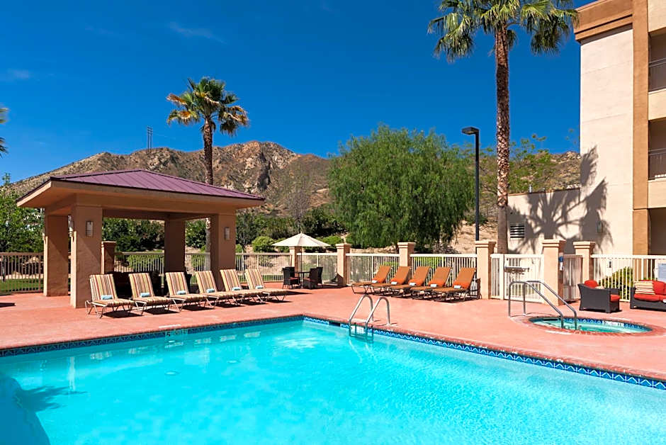 Courtyard by Marriott Santa Clarita Valencia