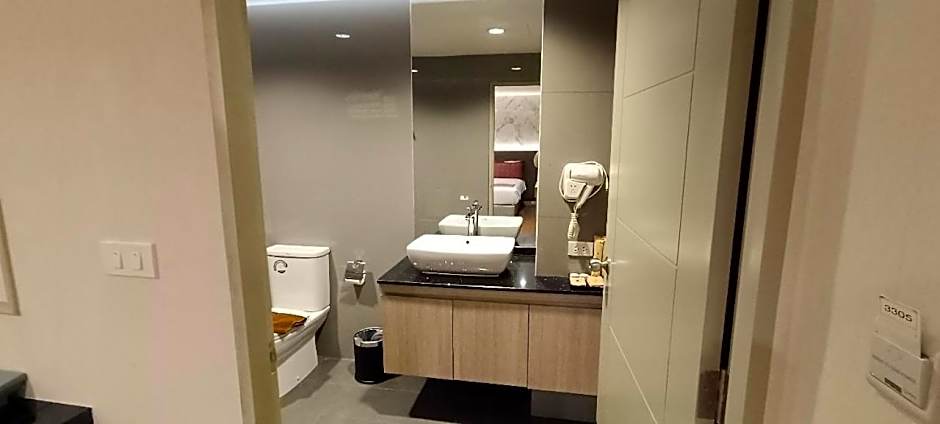 The Airport Courtyard Suvarnabhumi Airport