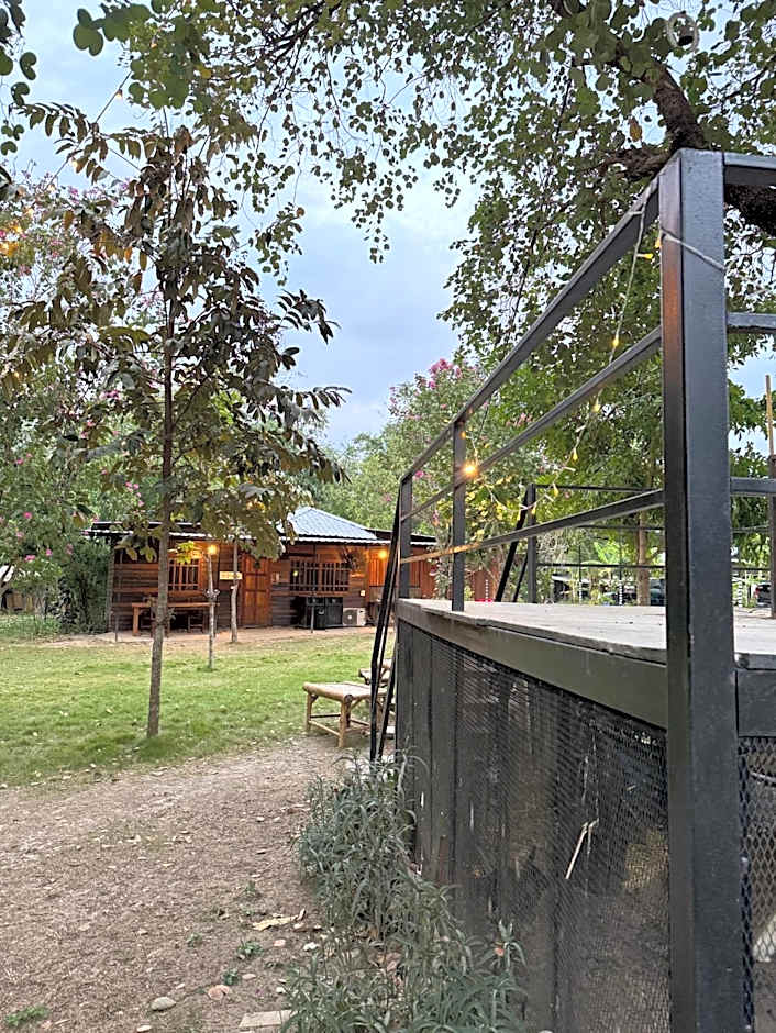 NP โฮมสเตย์ นอนเต็นท์ติดแอร์