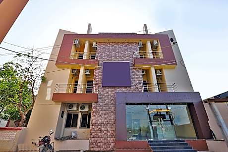 Hotel Decent Somnath