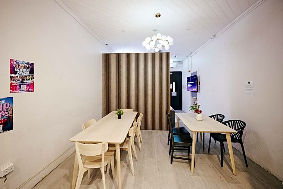 Urban Nomad - Potts Point  (18 - 39 only)