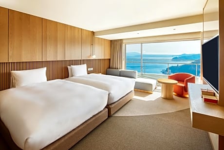 Hollywood Twin Room with View Bath Onsen