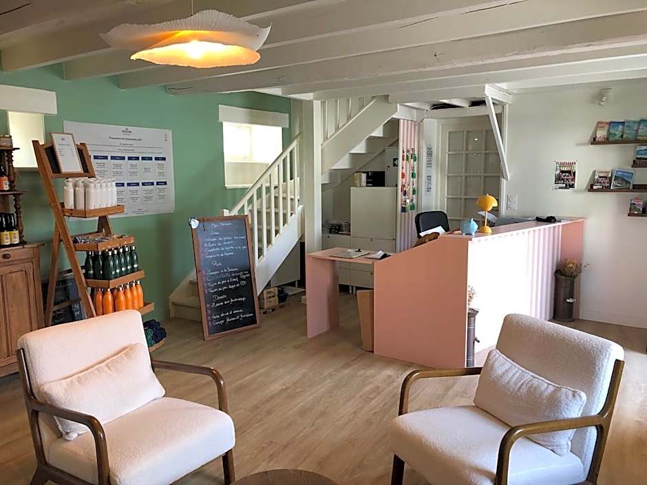 Logis Hôtel Le Relais De Beaucemaine