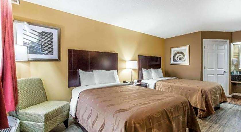 Quality Inn Bessemer I-20 exit 108