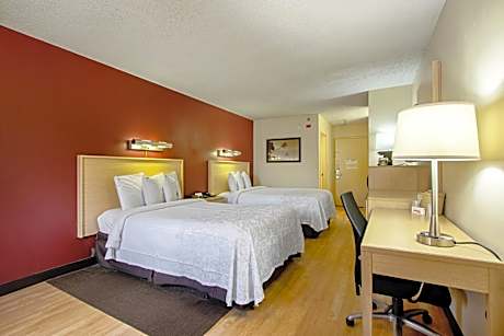 Deluxe Room with Two Double Beds Smoke Free