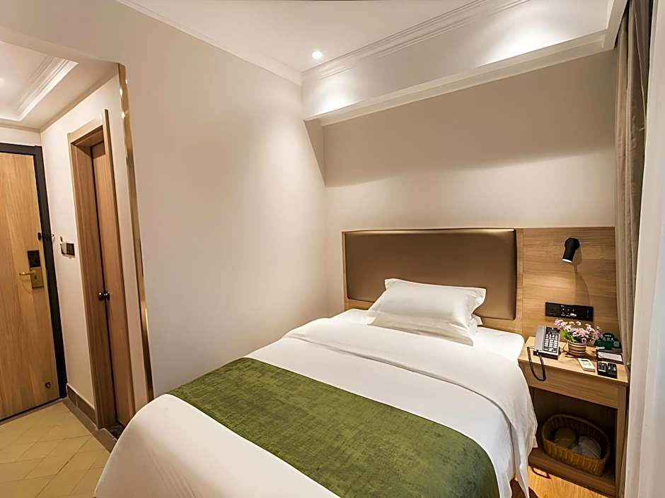 GreenTree Inn Suzhou Railway Station South Square Humble Administrator's Garden Business Hotel