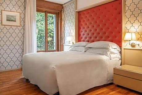 Economy Double Room with Garden View