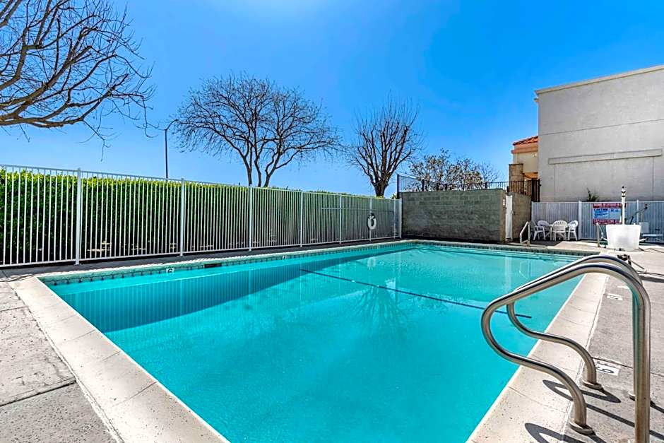 Best Western Luxury Inn