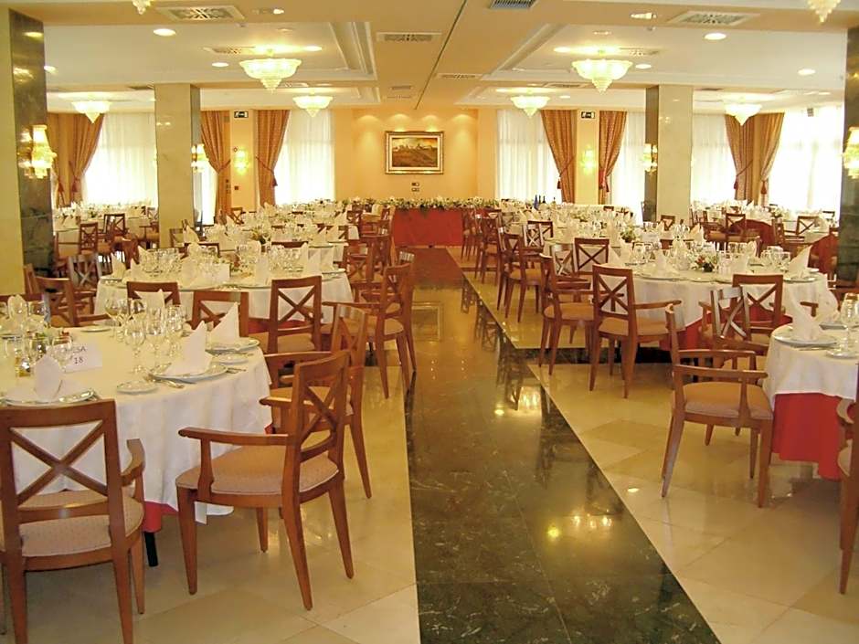 Hotel Villa De Almazan