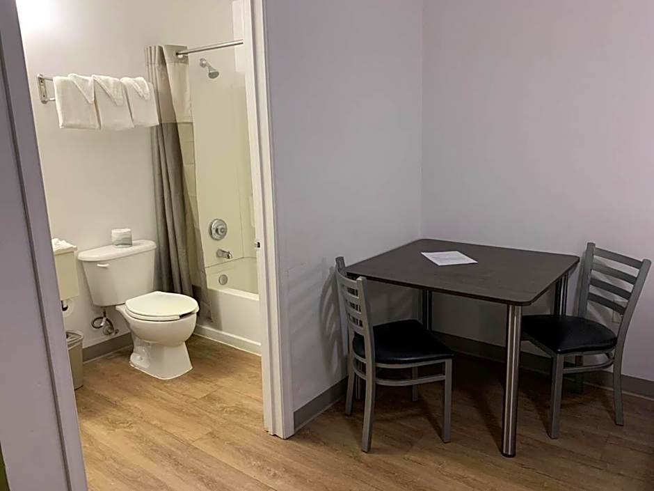 Studio 6-Hampton, VA - Langley AFB Area