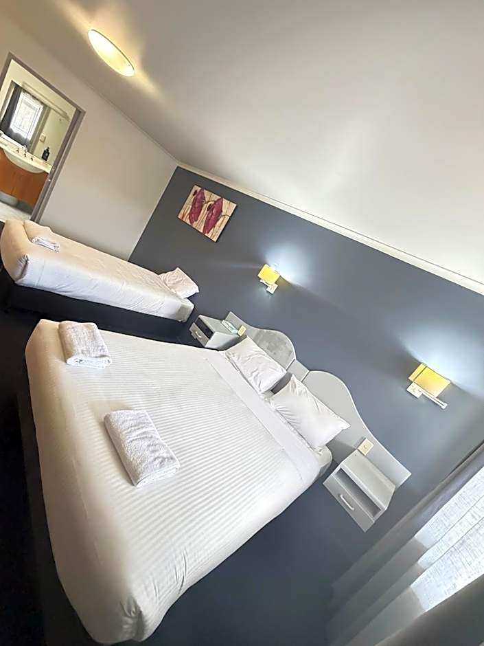 Centrepoint Motor Inn