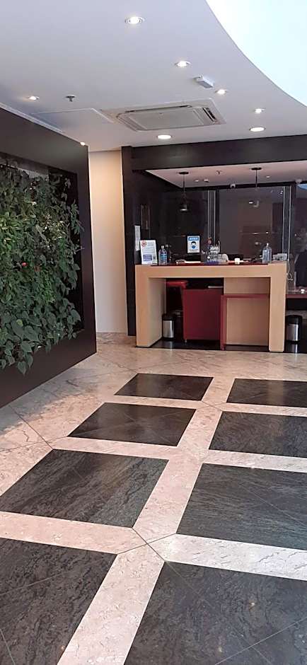 Flat moderno aconchegante mobiliado e com sacada Ibirapuera