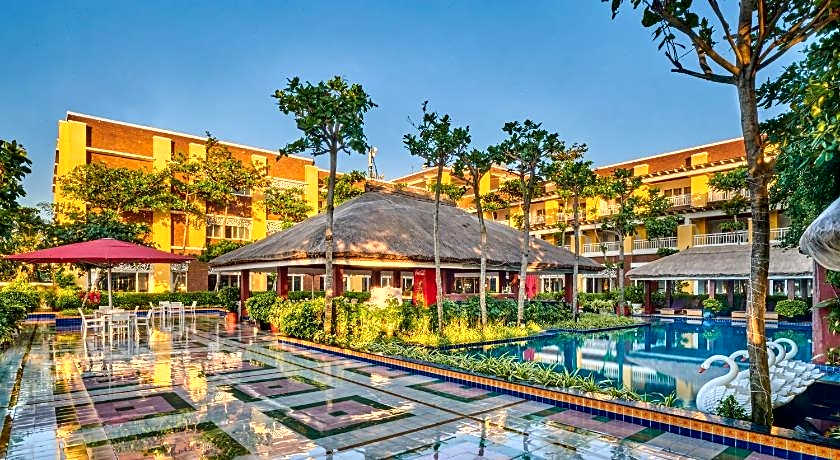 Mayfair Waves Resort