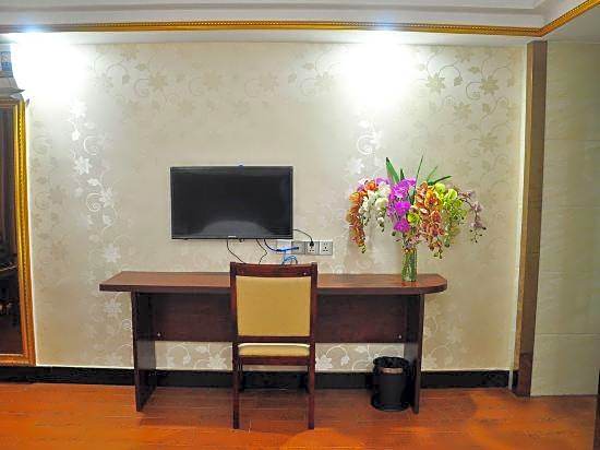 Huifeng Hotel