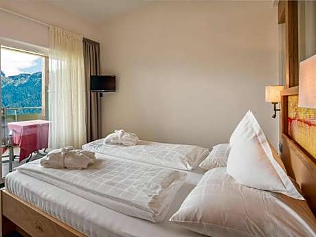 Junior Suite with Balcony